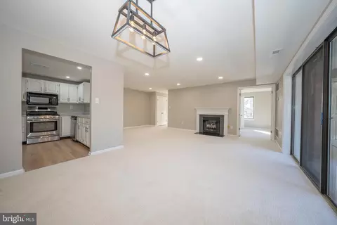 Living - 908 Mountain View Dr, Wayne, PA 19087 photo 1 of 7