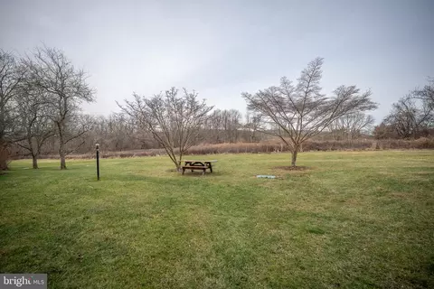 View/Area - 908 Mountain View Dr, Wayne, PA 19087 photo 2 of 4