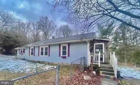 143 Spruce St, Coatesville, PA 19320