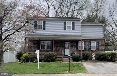 156 E Phoenix Dr, Phoenixville, PA 19460