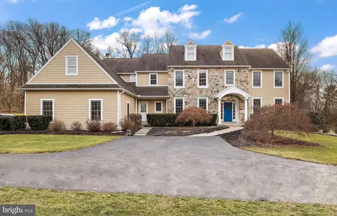 6 Houndstooth Ln, Chester Springs, PA 19425
