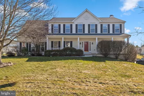 209 Larchmont Ln, West Grove, PA 19390