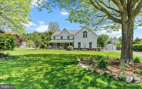 2 Quail Run Ln, Glenmoore, PA 19343