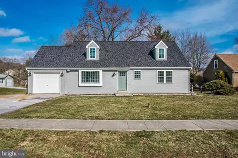 274 Meadow Dr, Downingtown, PA 19335