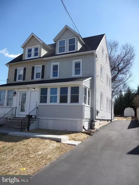 19 Maple Ave, Paoli, PA 19301