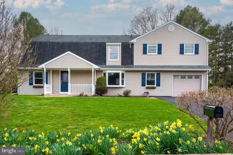 482 Douglas Dr, West Chester, PA 19380