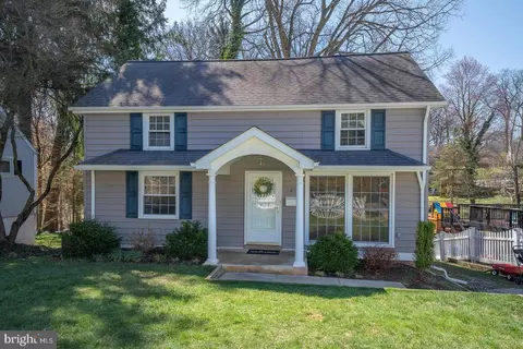 40 Eastwood Rd, Berwyn, PA 19312