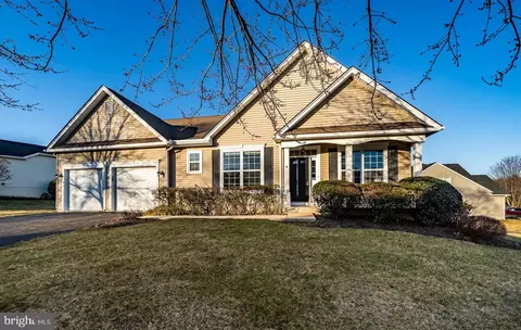 414 Westview Dr, Avondale, PA 19311