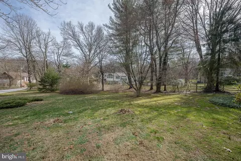 Exterior - 528 Tory Hill Rd, Devon, PA 19333 photo 4 of 6