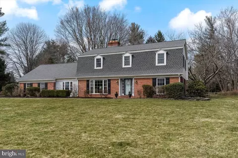 1065 Country Clb, West Chester, PA 19382