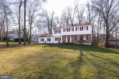120 Taylors Mill Rd, Downingtown, PA 19335