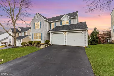531 Larkins Bridge Dr, Downingtown, PA 19335
