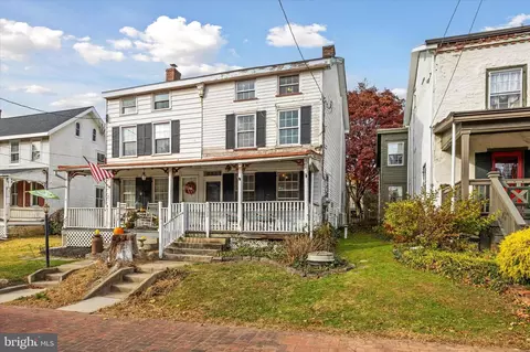 1325 W Strasburg Rd, West Chester, PA 19382