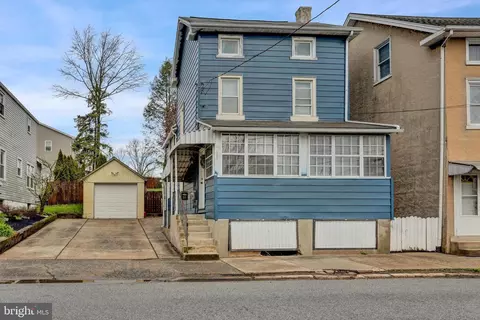 319 Emmett St, Phoenixville, PA 19460