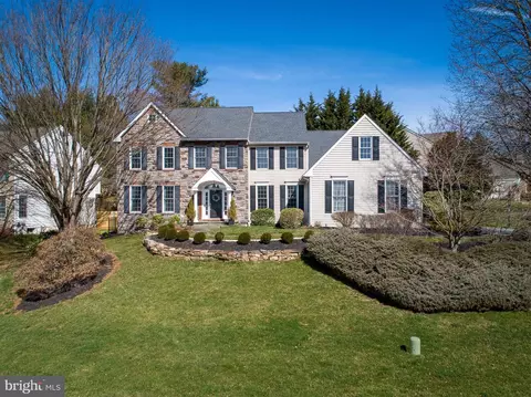 127 Crosspointe Dr, West Chester, PA 19380