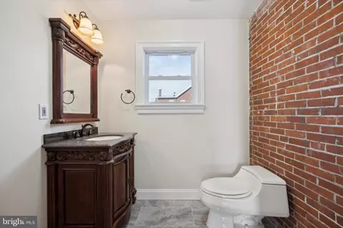 503 New St, Spring City, PA 19475 photo 5
