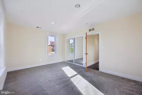 503 New St, Spring City, PA 19475 photo 6