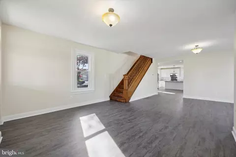 503 New St, Spring City, PA 19475 photo 2
