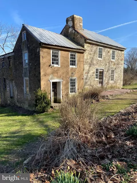 260 Bethesda Rd, Elverson, PA 19520