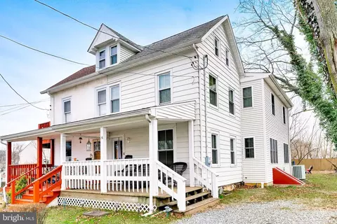 14 Railroad Ave, Paoli, PA 19301