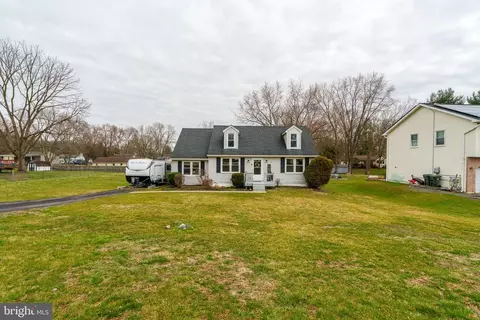 16 Lynn Blvd, Downingtown, PA 19335