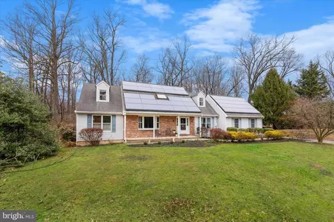 201 Whitestone Dr, Kennett Square, PA 19348