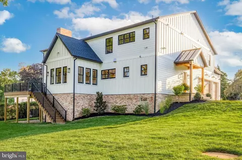 Exterior - 225 Bella Vista Rd, Devon, PA 19333 photo 6 of 6