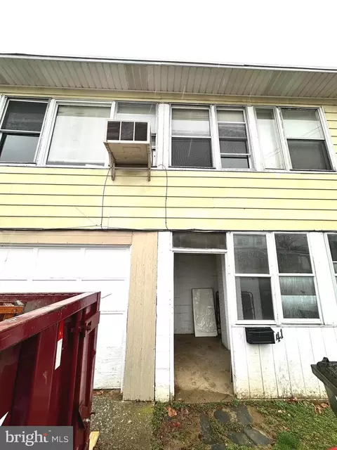 41 Toth Ave, Coatesville, PA 19320
