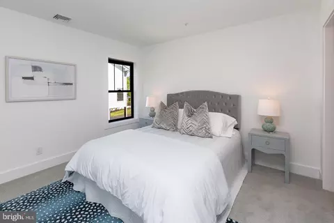 Bedroom - 993 Fairview Ave, Wayne, PA 19087 photo 6 of 12