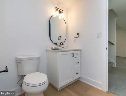 Bath - 993 Fairview Ave, Wayne, PA 19087 photo 6 of 6