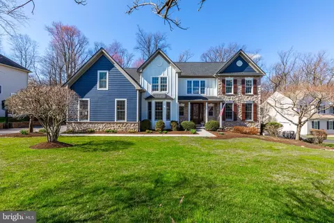 105 Clydesdale Ct, Downingtown, PA 19335
