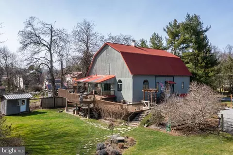 248 Warwick Rd, Elverson, PA 19520