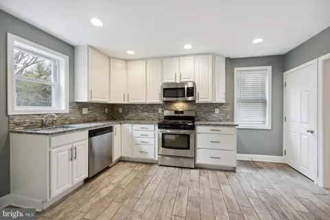 20 Keystone Ave, Paoli, PA 19301