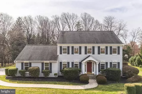 904 Brookmont Cir, Malvern, PA 19355