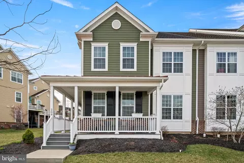 209 Pound Ln, Malvern, PA 19355