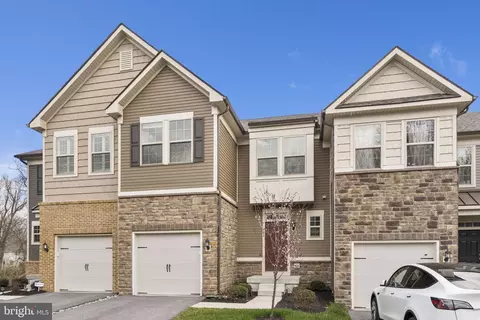 703 Keating Dr, Phoenixville, PA 19460