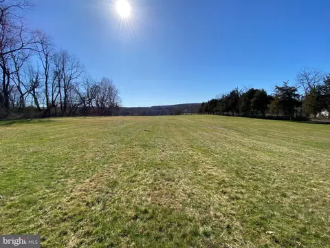 577 Kulp Rd, Pottstown, PA 19465