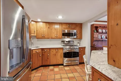 Kitchen - 64 Old Forge Xing, Devon, PA 19333 photo 1 of 3