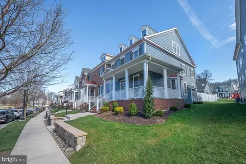 145 Spring Oak Dr, Malvern, PA 19355