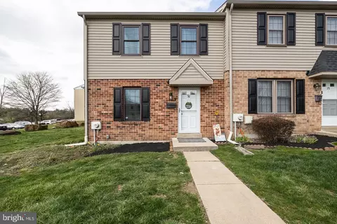 76 Norwood House Rd, Downingtown, PA 19335