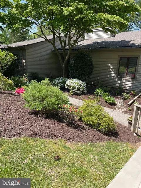25 Chandler Dr, West Chester, PA 19380