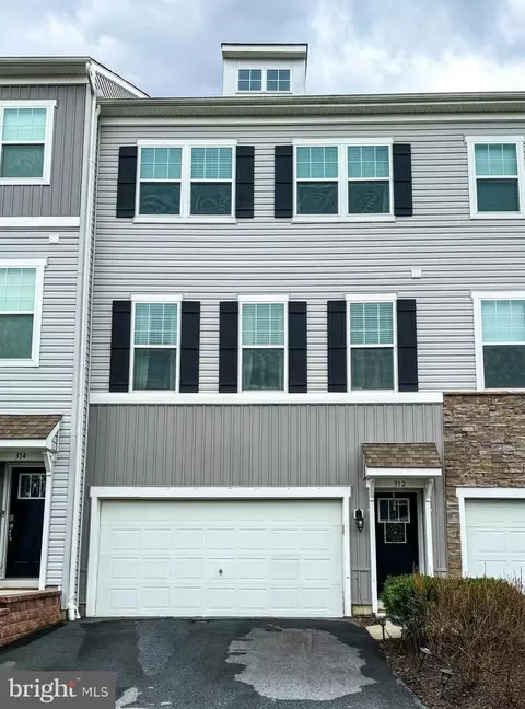 312 Dawson Pl, Downingtown, PA 19335