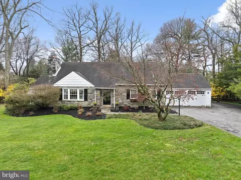 436 W Valley Rd, Wayne, PA 19087