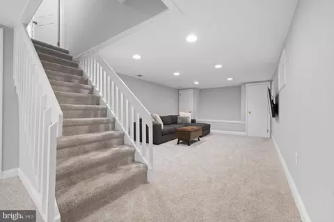 Living - 436 W Valley Rd, Wayne, PA 19087 photo 5 of 6