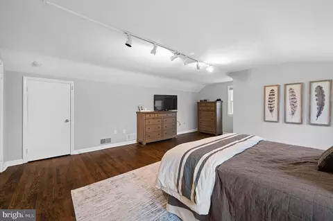 Bedroom - 436 W Valley Rd, Wayne, PA 19087 photo 7 of 8