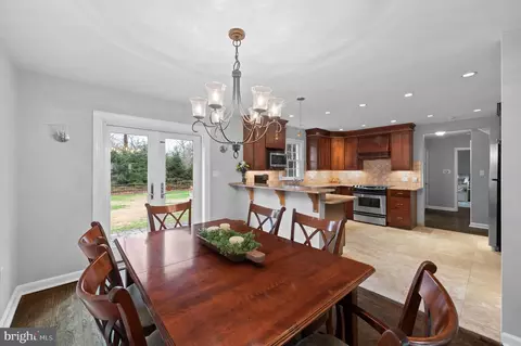 Dining - 436 W Valley Rd, Wayne, PA 19087 photo 2 of 2