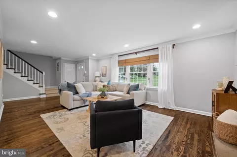 Living - 436 W Valley Rd, Wayne, PA 19087 photo 3 of 6