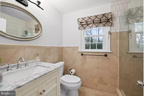 Bath - 436 W Valley Rd, Wayne, PA 19087 photo 1 of 4