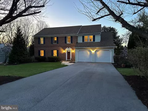 302 Bishop Morgan Ct, Downingtown, PA 19335