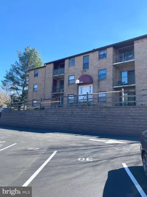 1416 Valley Dr, West Chester, PA 19382